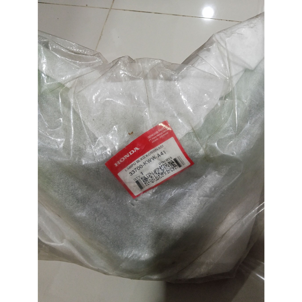 Stop lamp assy ชุดโคมไฟเบรค revo 2011 คาร์บูเรเตอร์