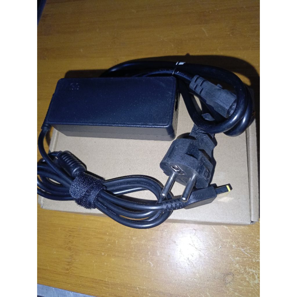 อะแดปเตอร์ Lenovo USB 20v 2.25a 3.25a 4.25a USB G50-70 S400 G40-45 Z50-70