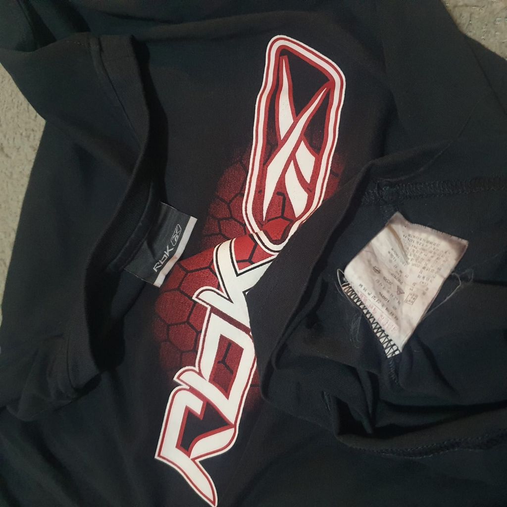 เสื้อยืด Reebok*****