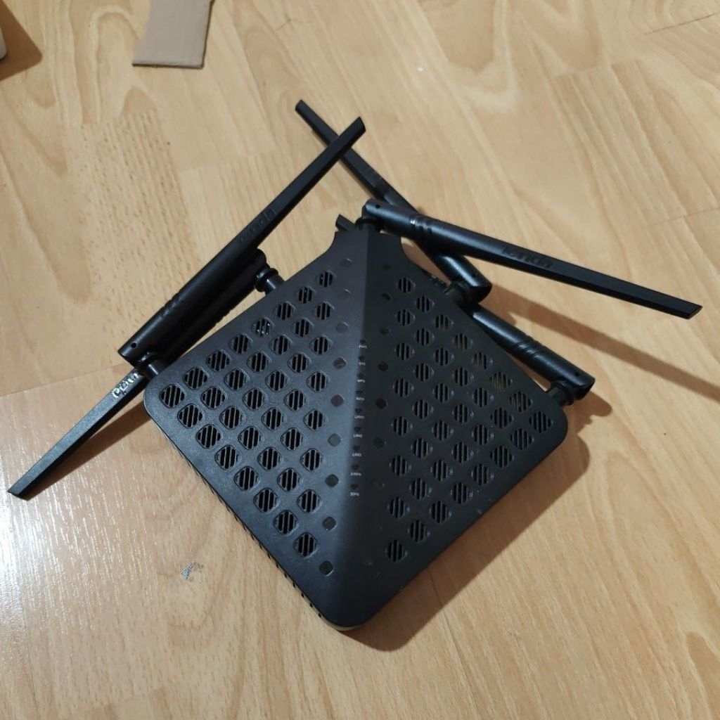 เต็นท์ TENDA Ac1200 fh1202