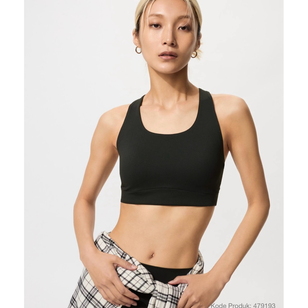 UNIQLO ACTIVE BRA พร้อมสายไฟ