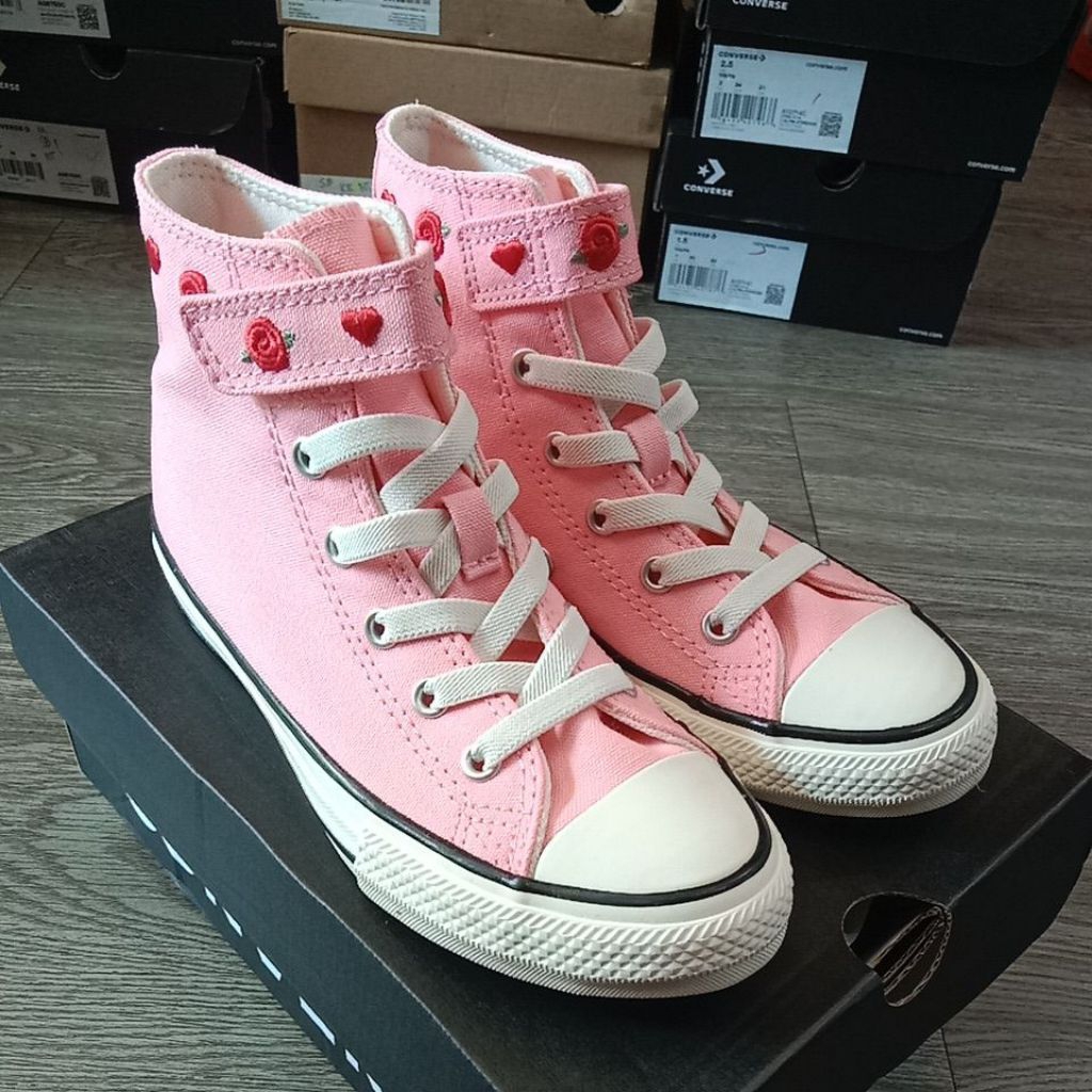 C0N CTAS 1V HI A10714C รองเท้า