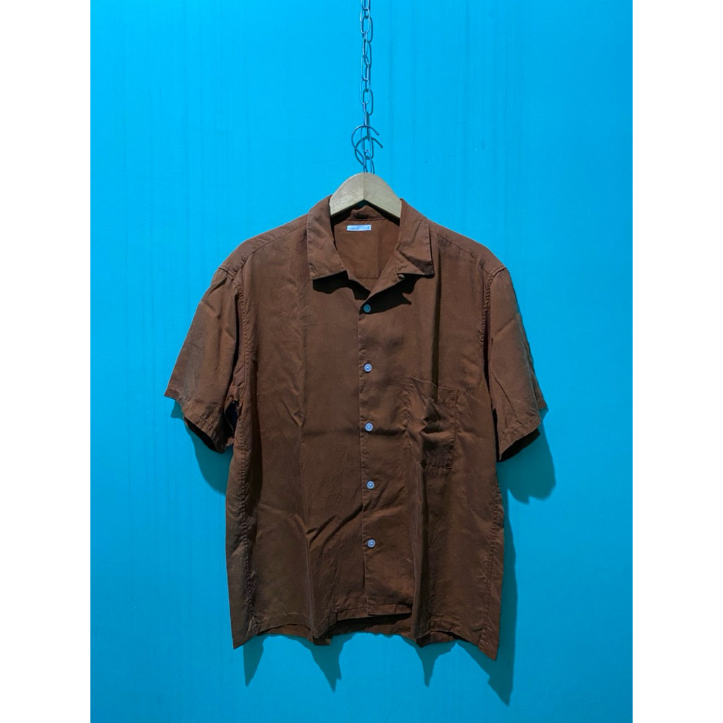 เสื้อ KEMEJA GU by uniqlo คอปกเปิด