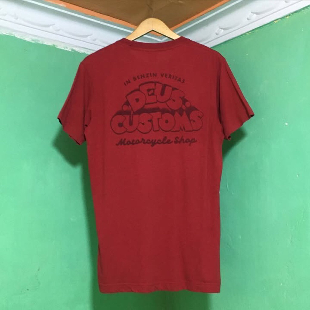 เสื้อยืด Deus Ex Machina Irreverence