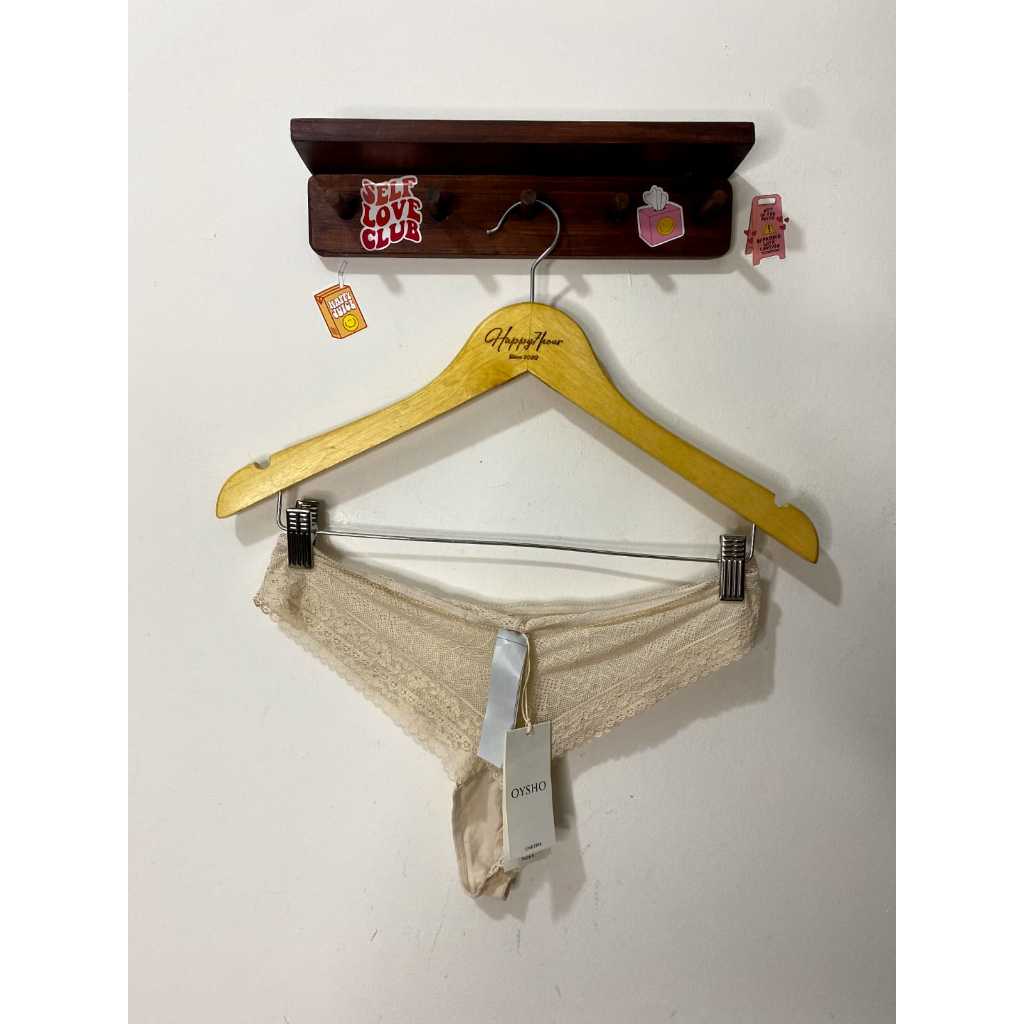 OYSHO ECRU LACE PANTIES