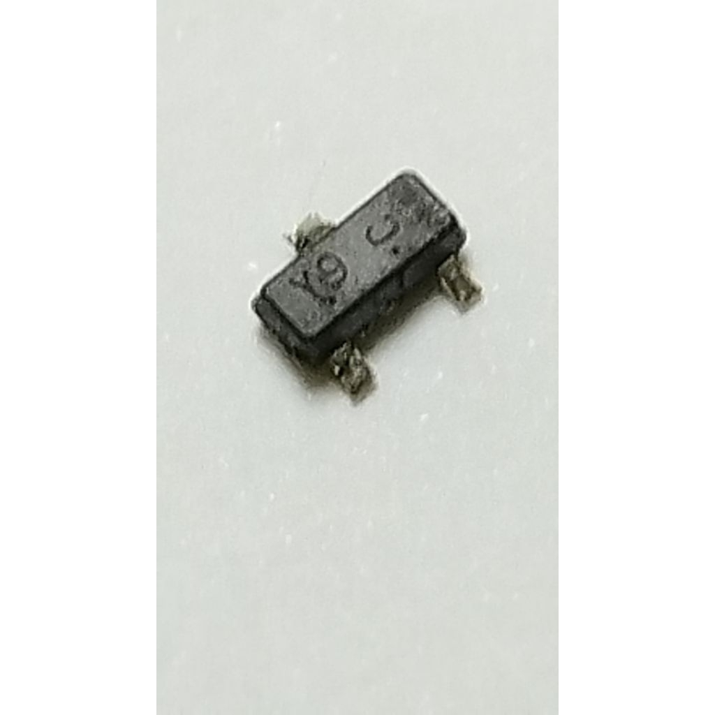 ทรานซิสเตอร์ SMD Y9 C
