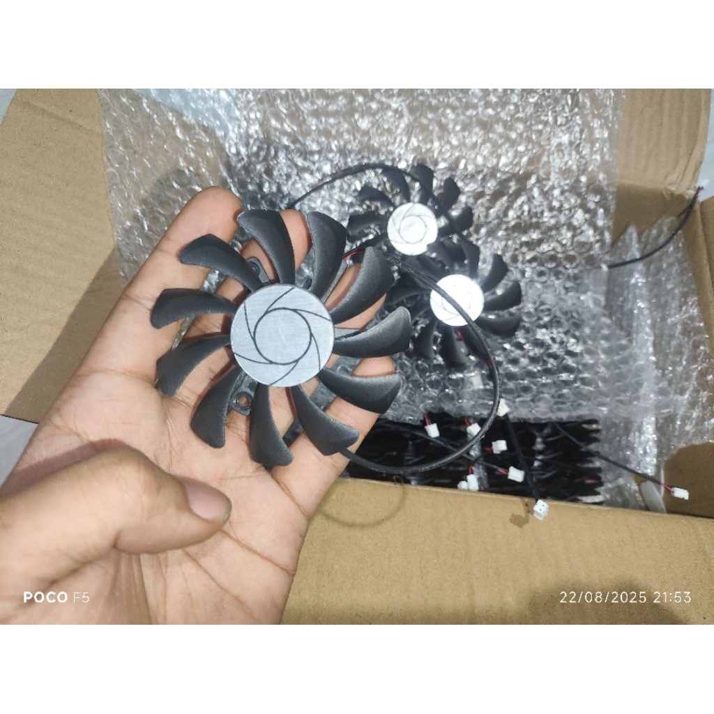 พัดลม Vga MSI Gigabyte zotac Sapphire Xfx gtx 750 ti 740 730 r9 270x 280x r7 250 ITX 75 มม.2pin