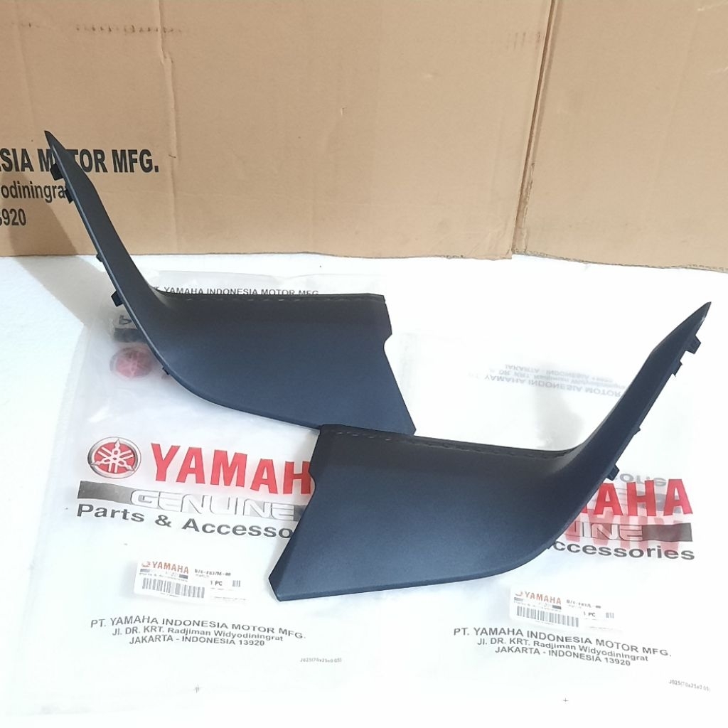 Original xmax 250 ซ้ายและขวาการเชื่อมต่อคอนโซลแผงฝาครอบ B74-F837M-00 B74-F837L-00