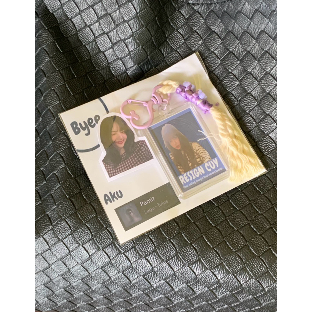 UNIQUE CUSTOM RESIGN SOUVENIR | KEYCHAIN GIFT RESIGN