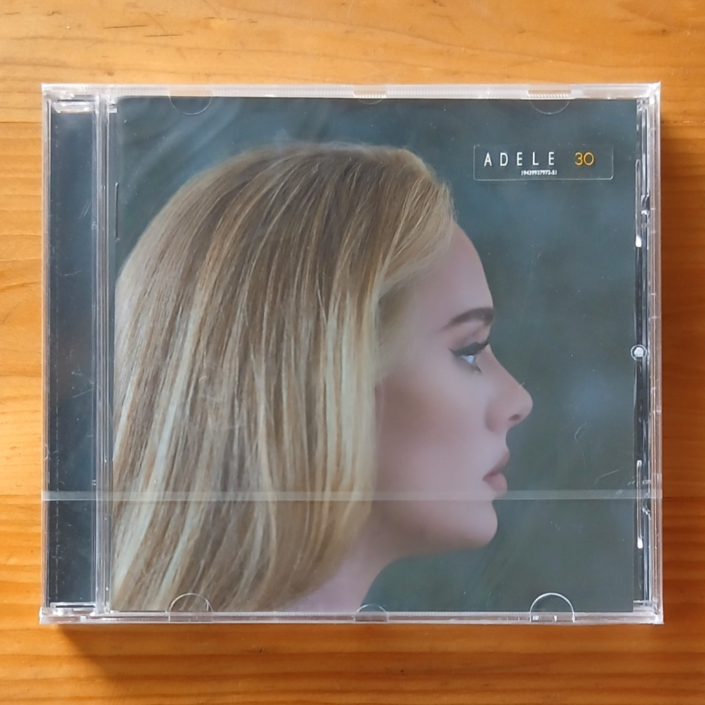 ADELE Cd - 30*******
