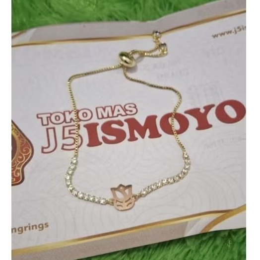 สร้อยข้อมือเชือกทองพร้อมหินผสมดอกทิวลิป J5 Ismoyo