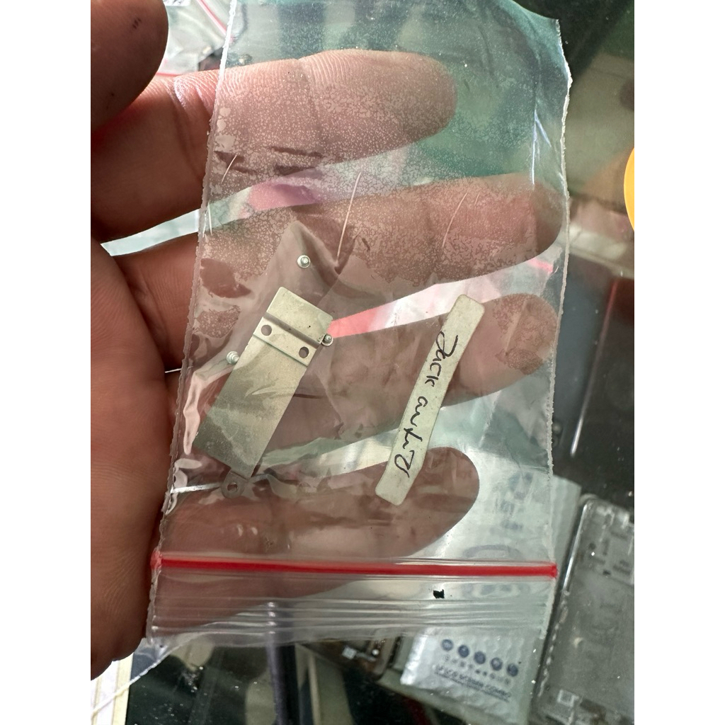 MACBOOK AIR M1 2020 A2337 ORIGINAL AUDIO JACK BOARD COVER PLOVED