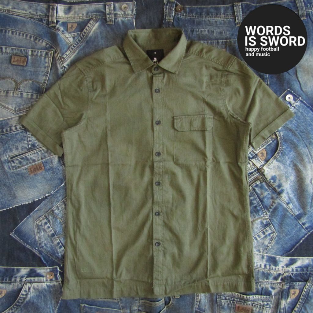 HIJAU KEMEJA LOIS JEANS ARMY GREEN CORDUROY SHORT SHIRT - KLS553 -