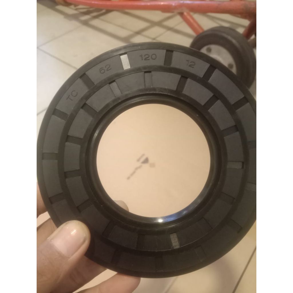 ซีลกันน้ํามัน TC 62x120x12 ซีลแกนหมุนน้ํามัน TC 62 120 12