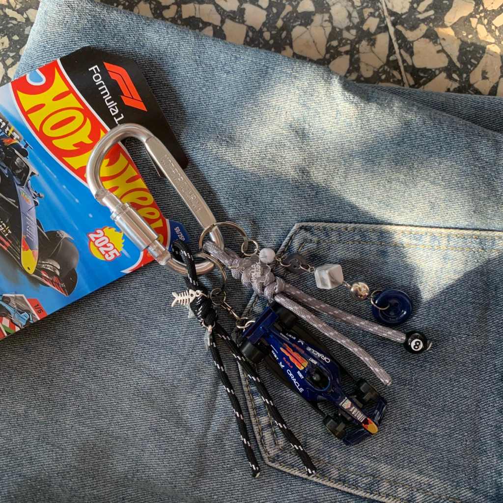 GANTUNGAN HOTWHEELS FORMULA 1 พวงกุญแจ | HOTWHEELS F1 RED BULL BAG HANGER | F1 RED BULL KEYCHAIN BY 