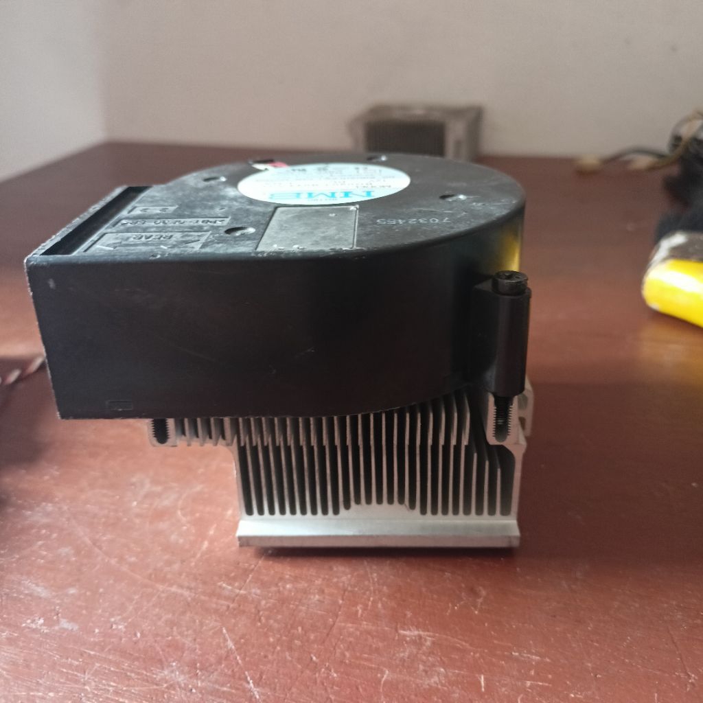 Minebea NMB BG0903-B044-VTL 12V 1.34A DC BRUSHLESS Blower พัดลม, 9G180, PBT-GF30