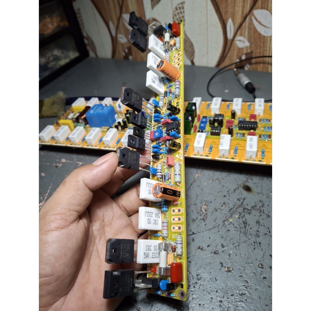 คลาส H BOCIL เอาท์พุท Colector