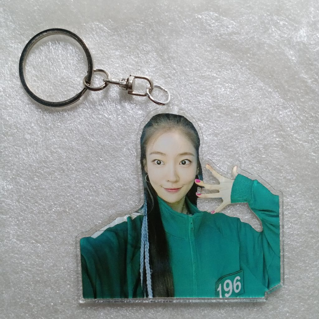 GANTUNGAN Ganci KANG MI NA 196 เกมปลาหมึกพวงกุญแจเกมปลาหมึก Kang Mina Song Ji Woo พวงกุญแจ