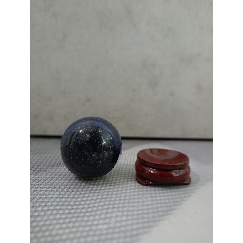 Lapiz lazuli หินธรรมชาติทรงกลม 31mm 80gr