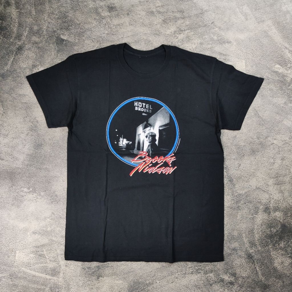 เสื้อยืด Nielsen Brooks 2023