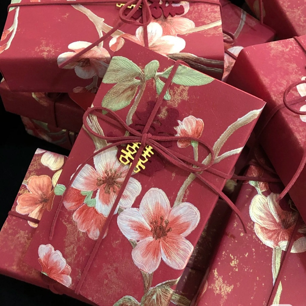 MERAH XT713 - RED FLOWER MOTIF WEDDING SOUVENIR BOX - SANGJIT CANDY BOX