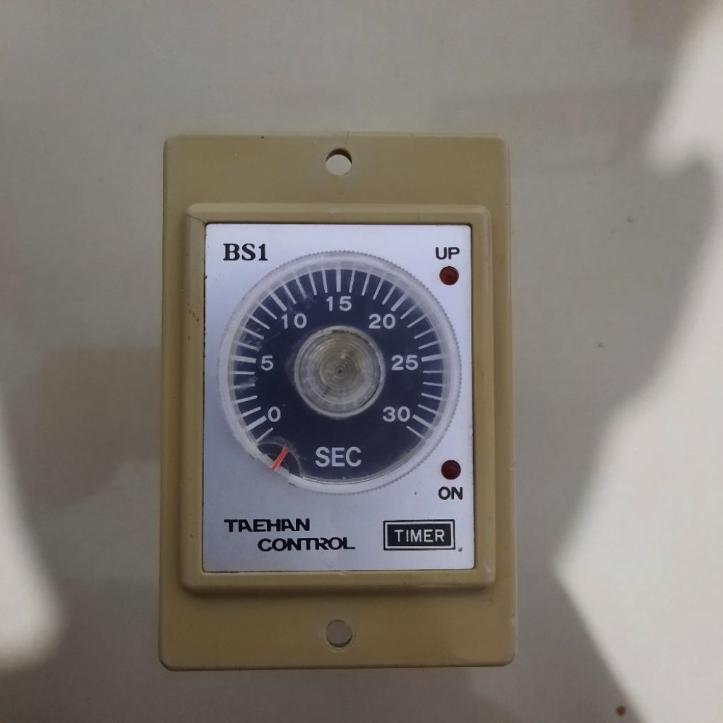 TIMER BS1-H 30S TAI HAN CONTROL 30S 220VAC