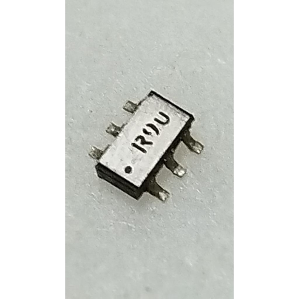 ไอซี SMD R9U********