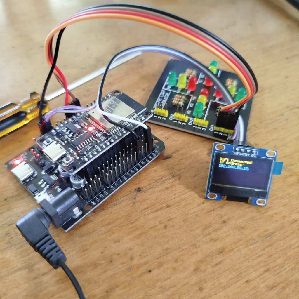 Project IoT เว็บแบบกําหนดเอง ESP32 Arduino Uno ESP8266 Oled 1.3 นิ้ว