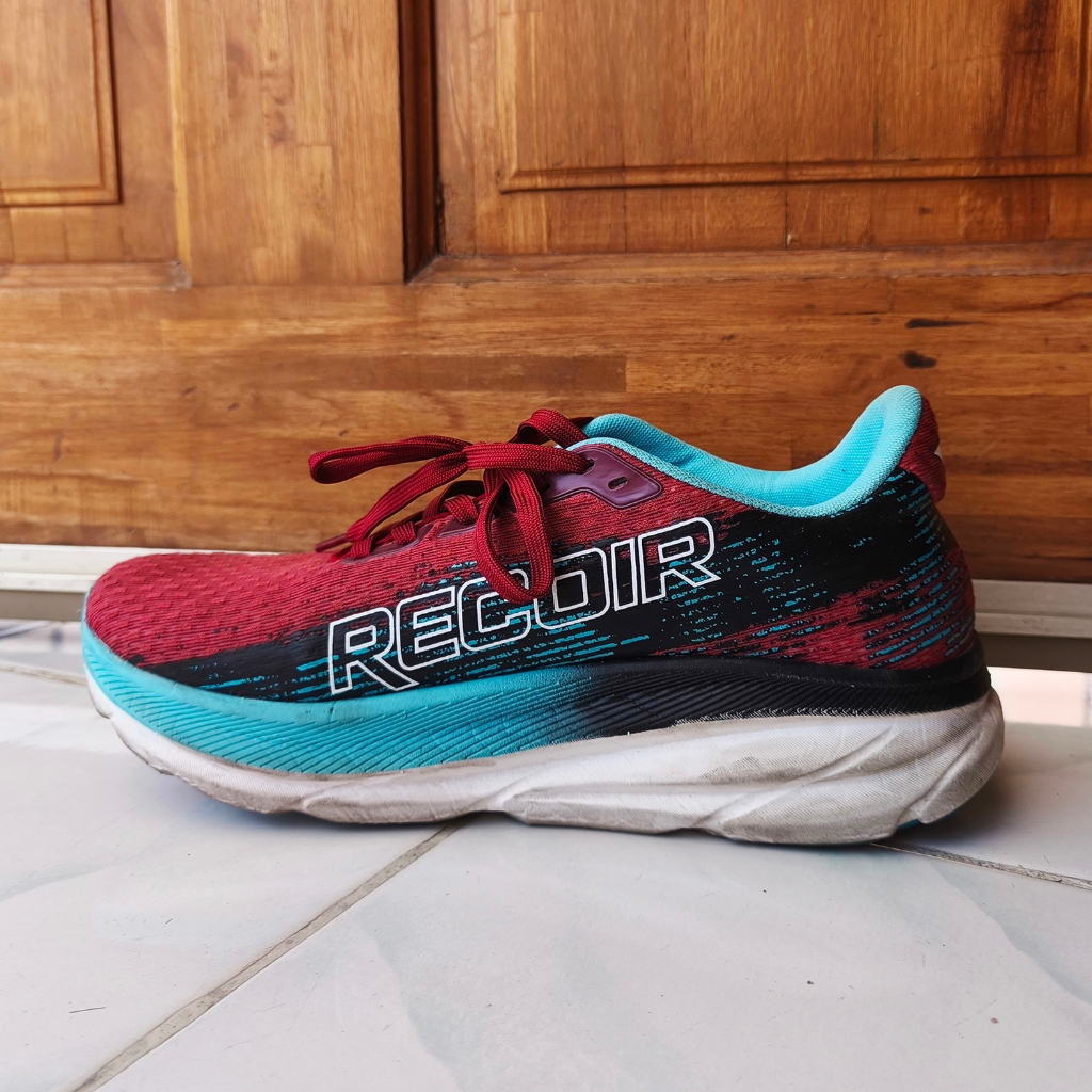 RECO1R SATURN รองเท้าวิ่ง 43