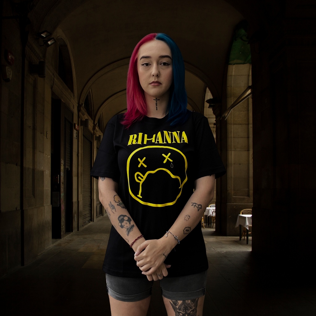 PAKYU เสื้อยืด BASIC RIHANNA