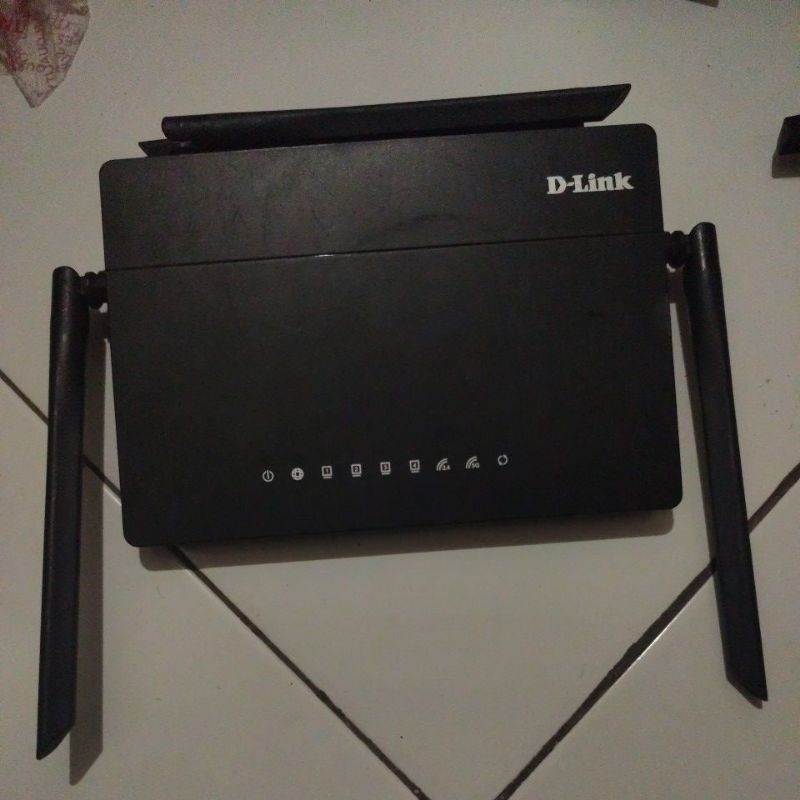 D-Link R2E dir822***