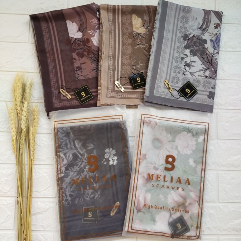 AMELIA SCARVES******