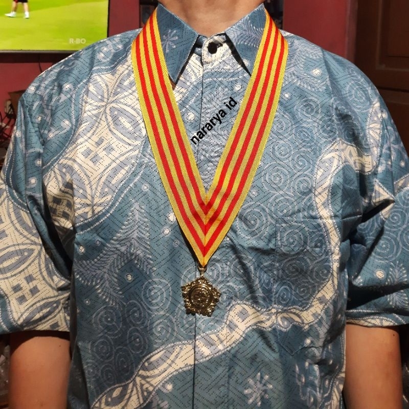 ตรามะลิ / ป้ายรางวัลขบวนการลูกเสือ เหรียญ เหรียญ เหรียญ ตราพิธีสร้อยคอ PDU Satya