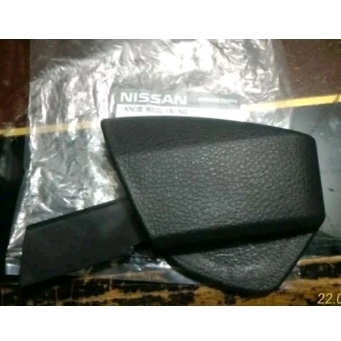 TJ - NISSAN GRAND LIVINA XGEAR ลูกบิดที่นั่งขึ้นและลง - ขวา