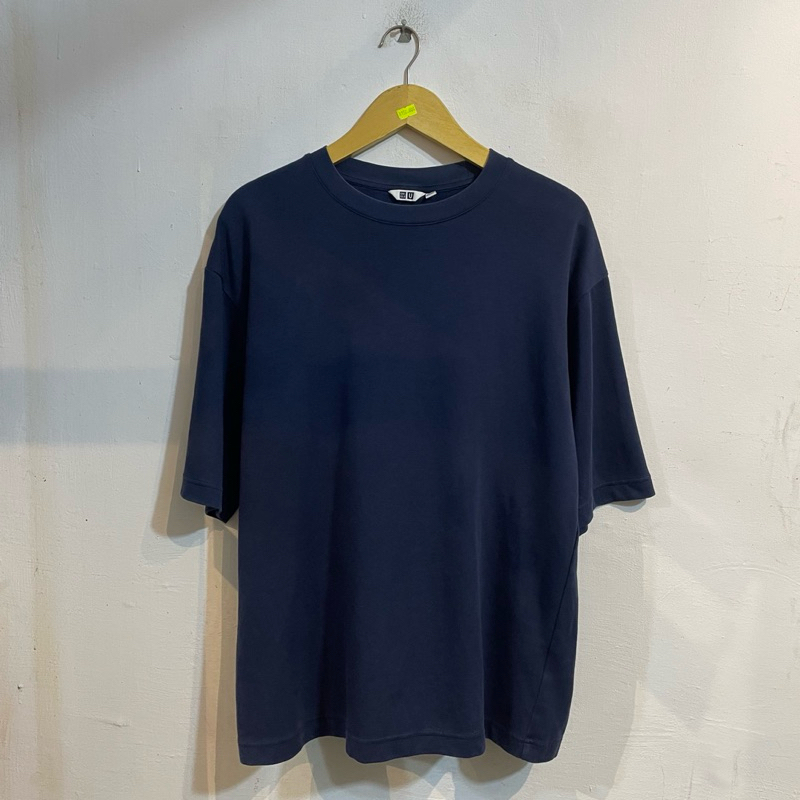 Uniqlo U เสื้อยืด Oversize สีกรมท่า Preloved
