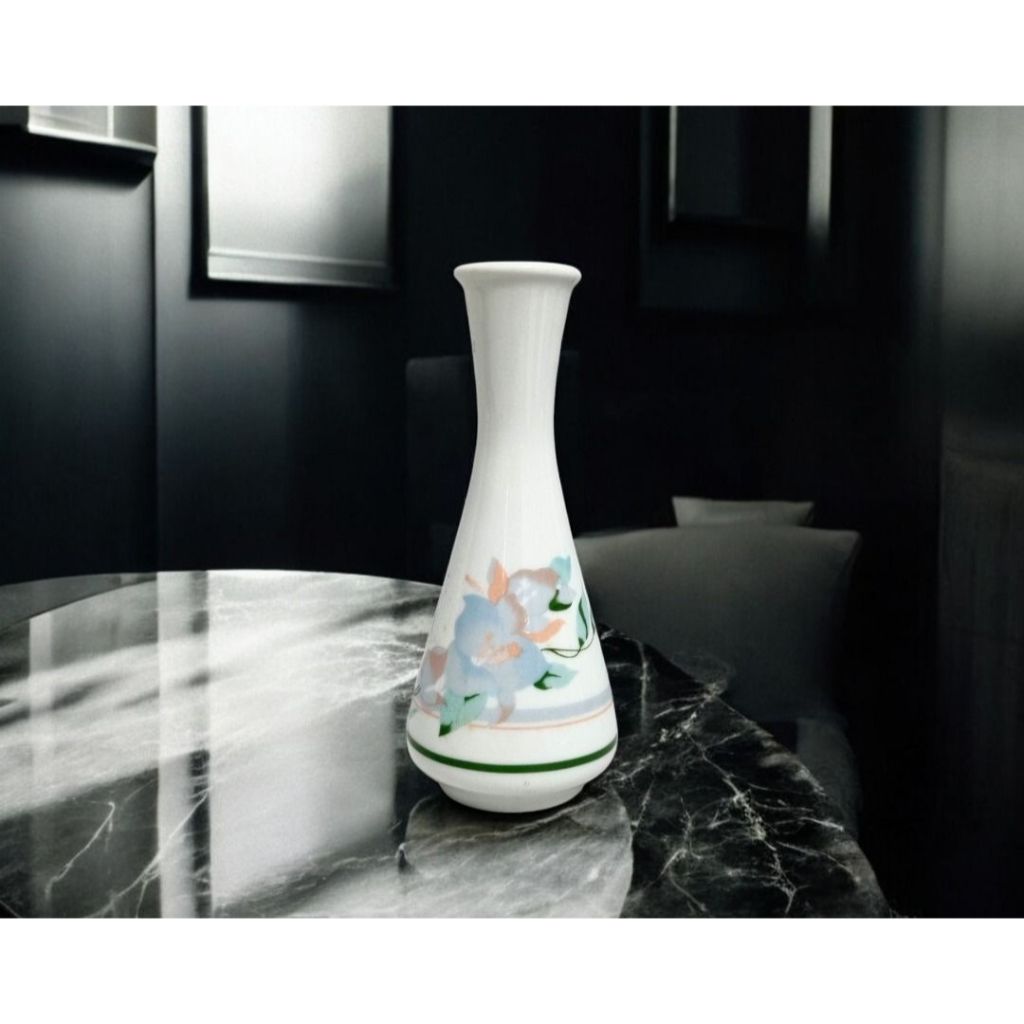 Vintage Royal Porcelain Kingdom Of Thailand แจกันดอกไม้เก่า