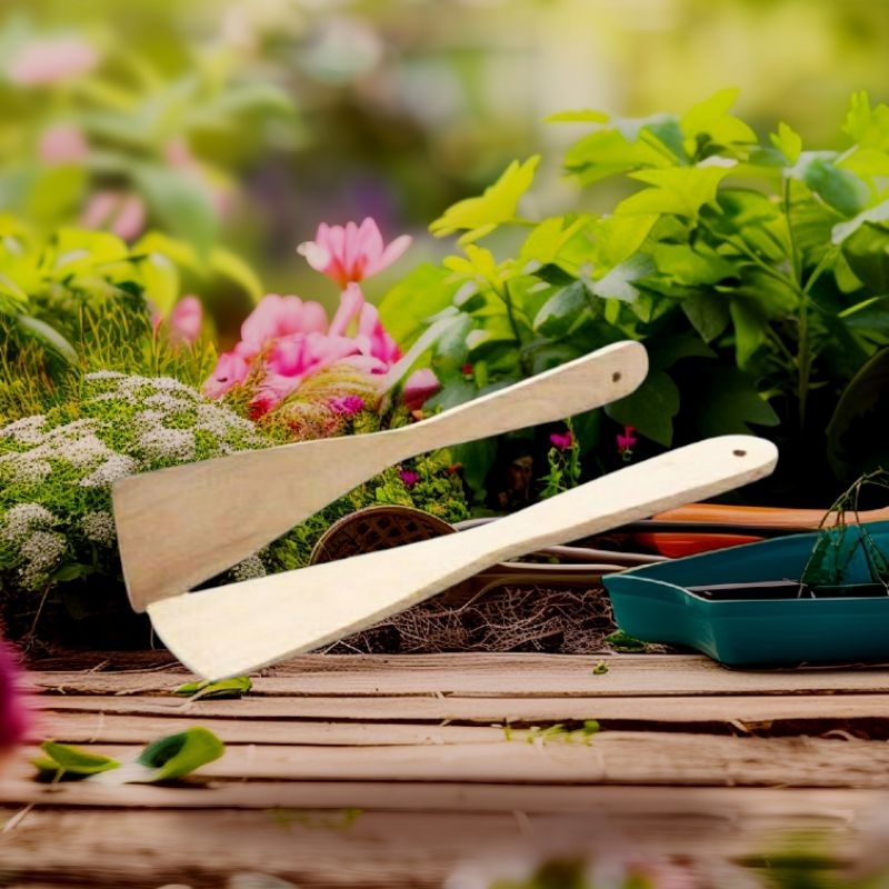 LONG WOODEN LADDER/WOODEN SPATULA