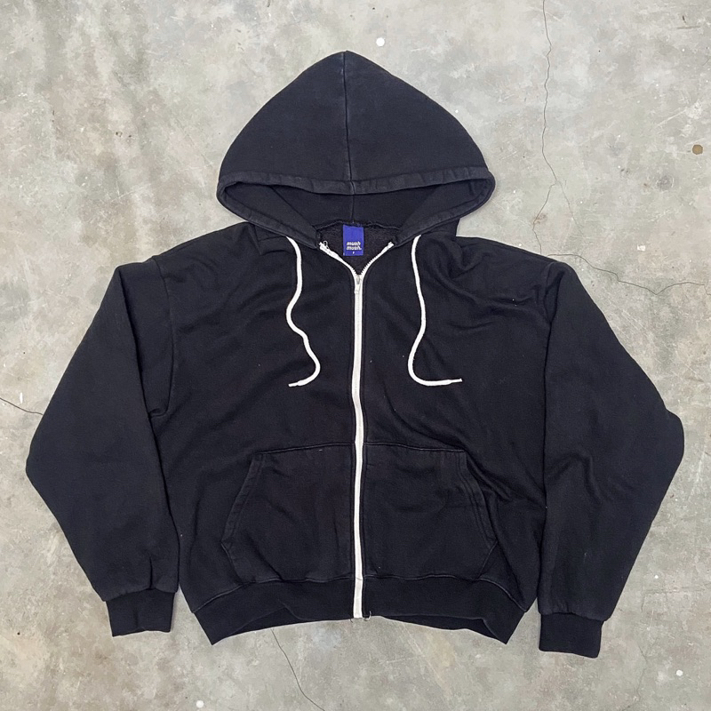 ทราฟ | Muah Muah Basic Black Zipp Hoodie Jacket เสื้อแจ็คเก็ตหนา