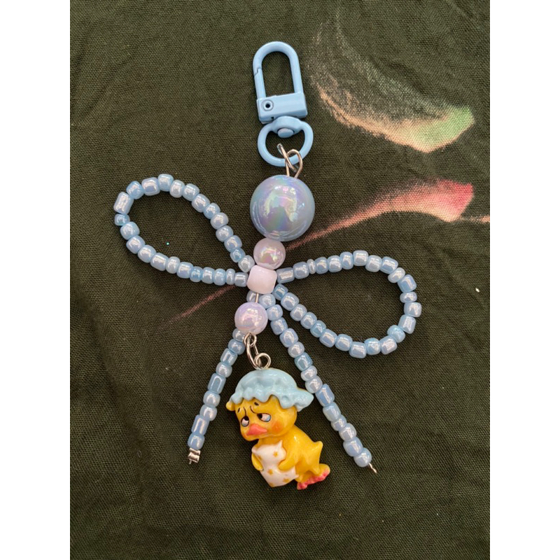 กระเป๋า Charm Upset Duck