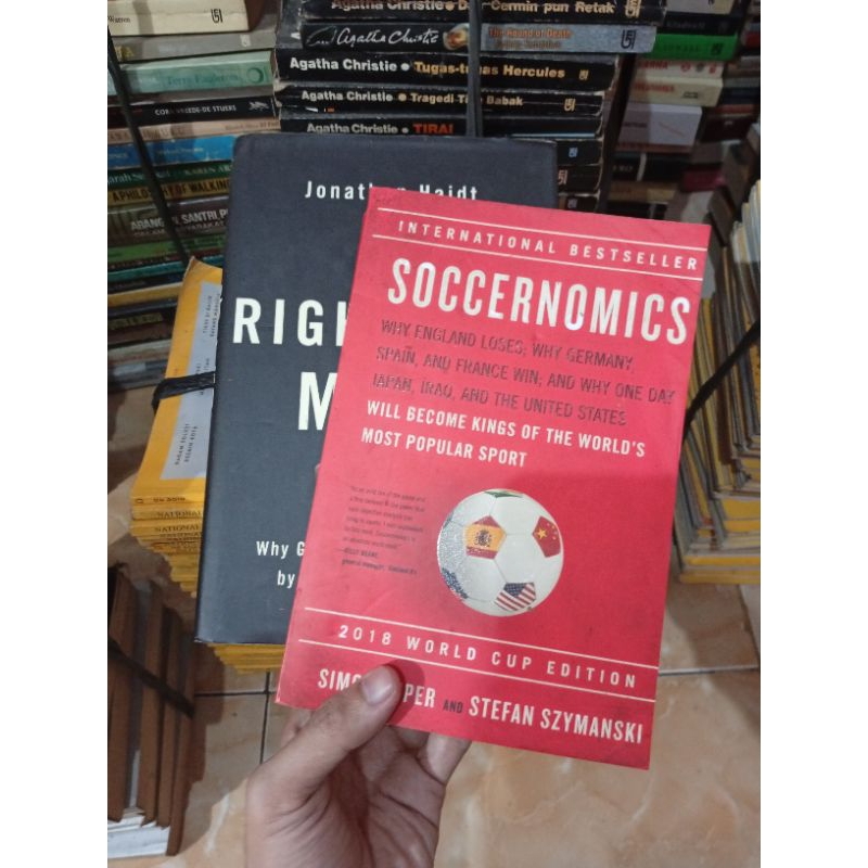 The Righteous Mind & Soccernomics [สั่งซื้อ]