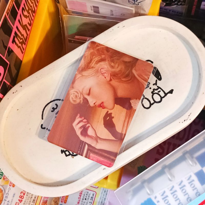 การ์ดรูปถ่ายอย่างเป็นทางการของ Rosé Blackpink: QQMusic Digital Album rosie NFC B