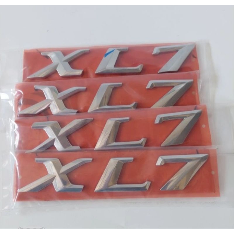 SUZUKI XL 7 EMBLEM**