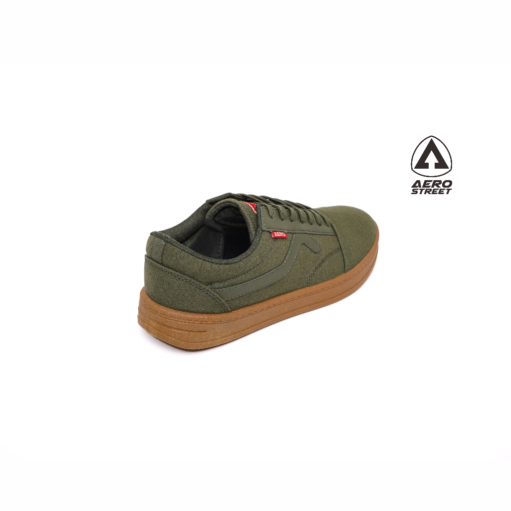 Aerostreet 37-44 Massive Low 2.0 Olive Gum - รองเท้าผ้าใบลําลอง