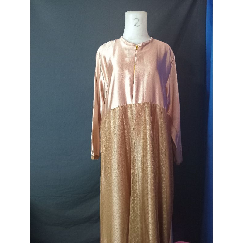 ครีม คัลเลอร์ WEDDING DRESS หรือ PRELOVE WEDDING DRESS