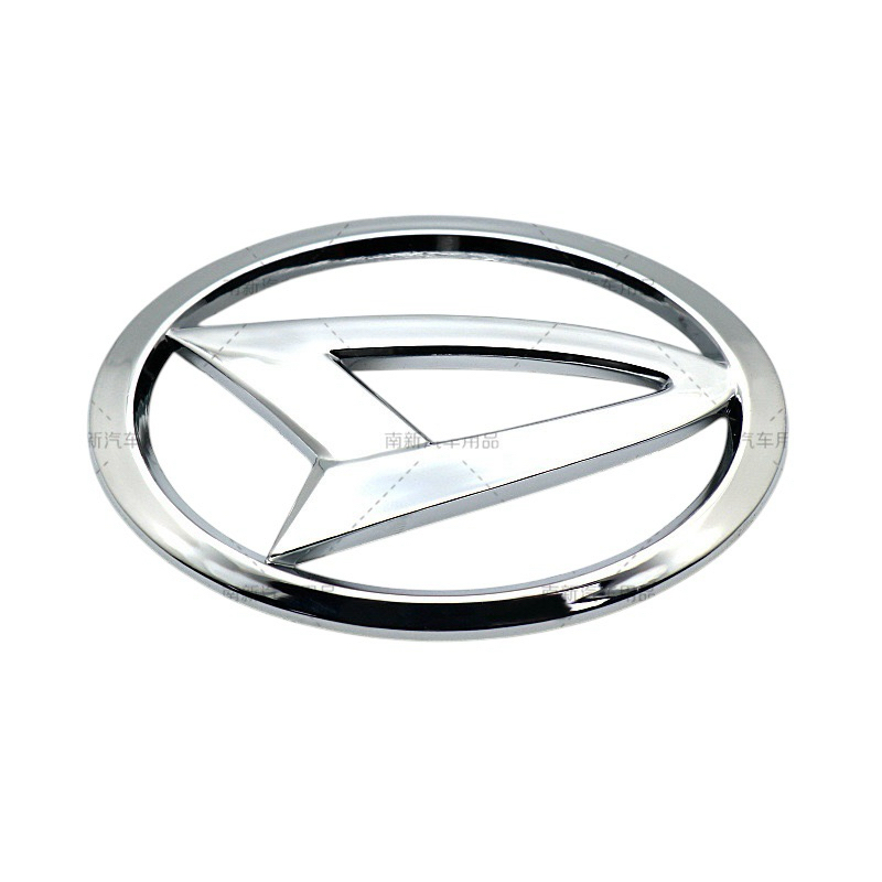 โลโก้โครเมียม Daihatsu