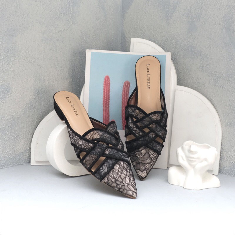 ลูกไม้ LYNELLE HEELS JUWON