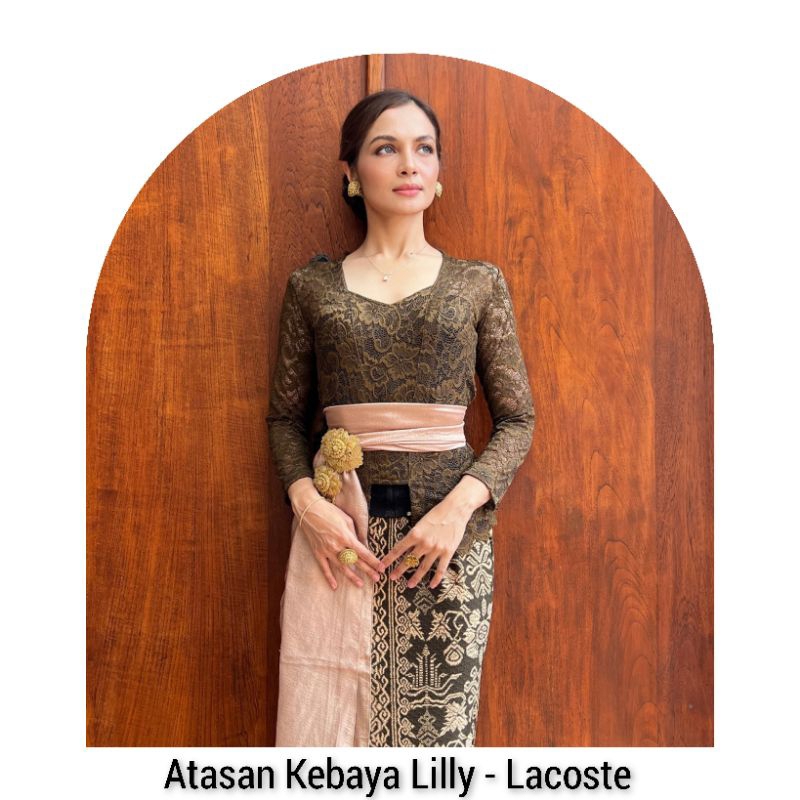 Lilly แขนยาวยืด Kubaru Balinese Kebaya Top