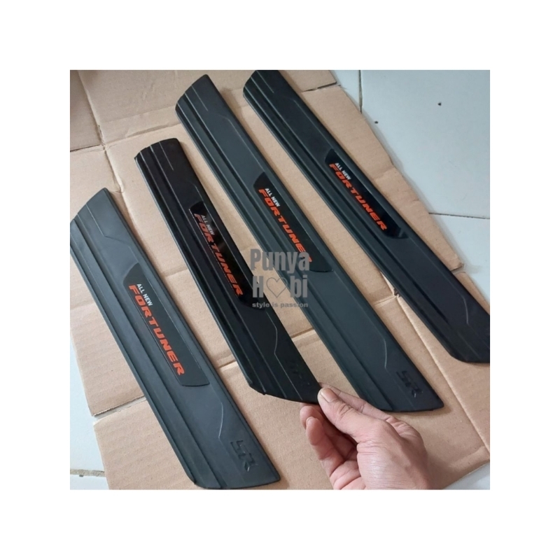 กาบข้าง Fortuner 2016-3023 By SR Sunrise