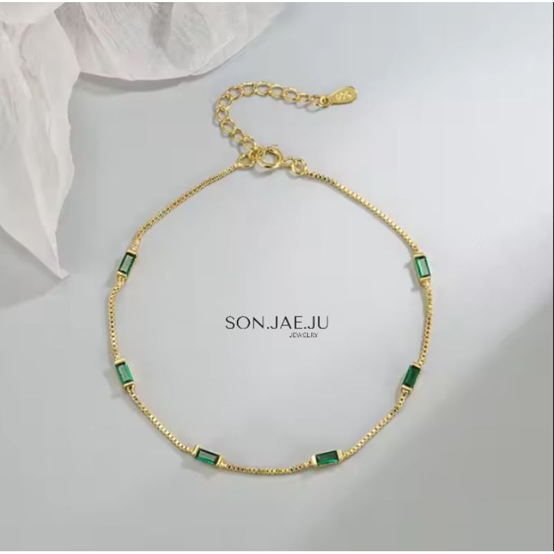สร้อยข้อมือผู้หญิง Green Emerald Lady - เงินแท้ 925 พร้อมเพทายสีเขียว