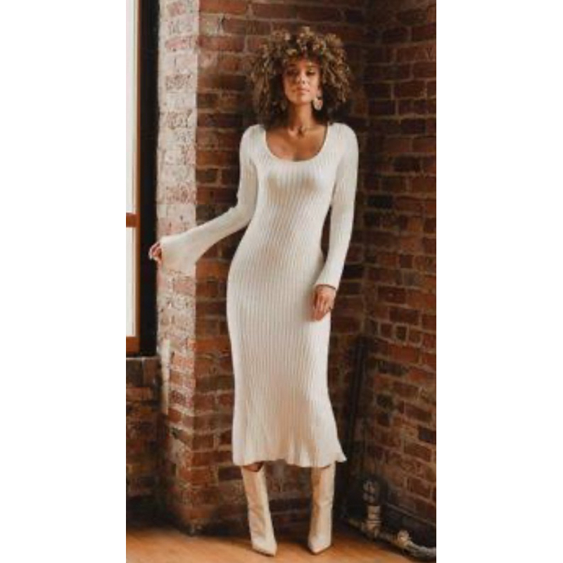 Live Link ชุดเดรสถัก 46,000 - 68,000 + Admin